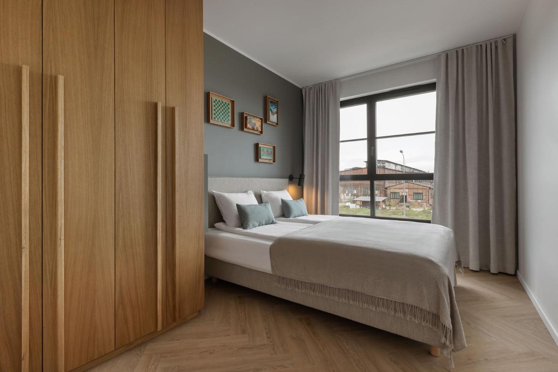 Solidarnosc Three Bedrooms & Garden Apartment Гданськ Екстер'єр фото